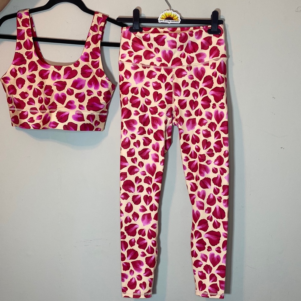 Fabletics Harlow 2 Piece Workout Set